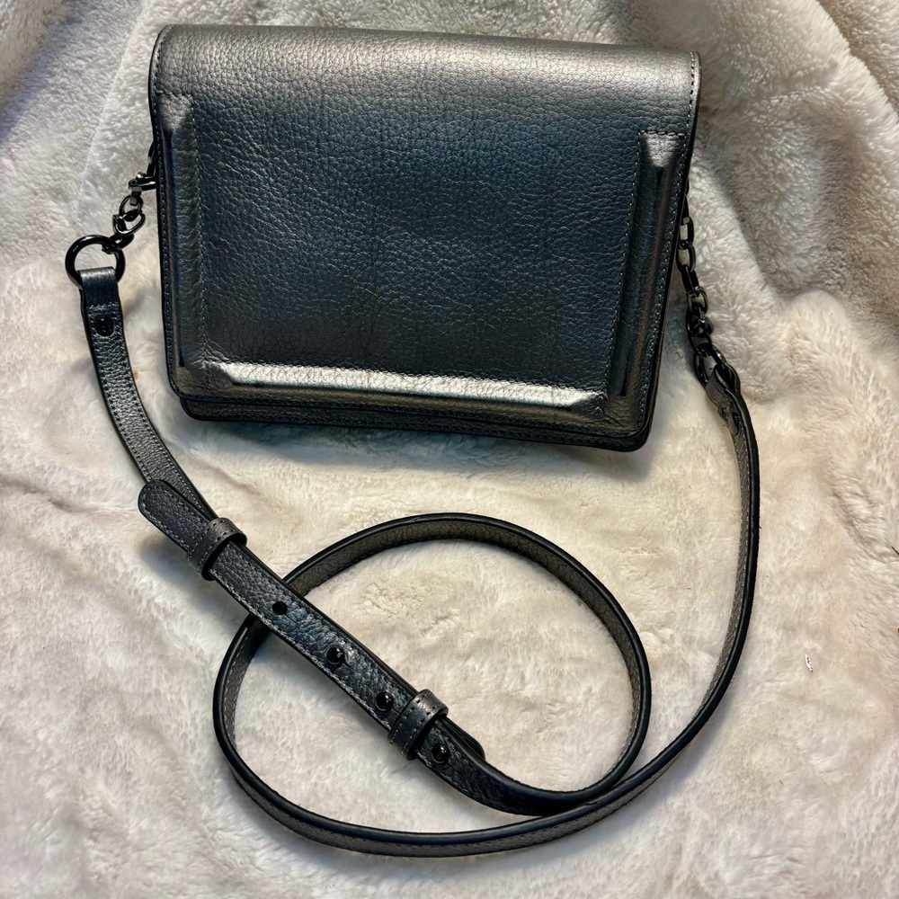 NEW BCBGMaxAzria Crossbody Bag Leather Silver 100% Cow Leather Metallic design